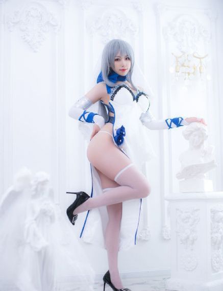 征服儿媳的丰满双乳